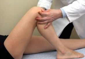 Therapeutic massage for knee arthrosis